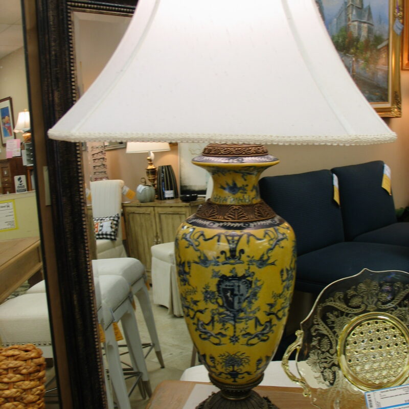 Blue and Yellow Italian Style Ceramic 3-Way Lamp