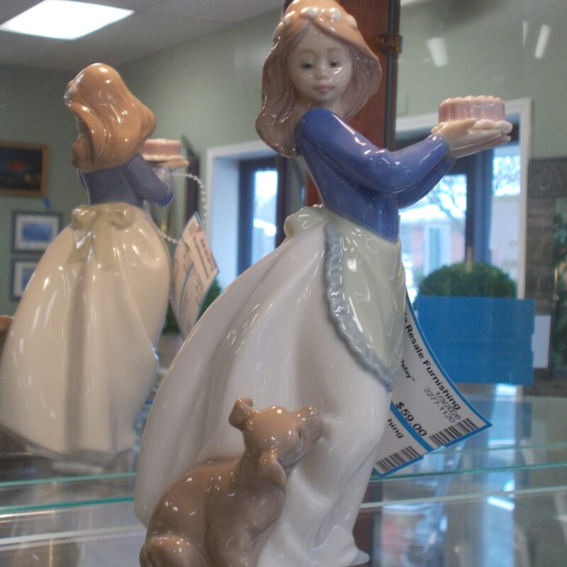 Lladro "Puppy's Birthday"; 8" tall
