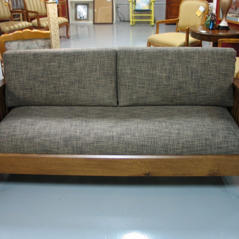MILLER'S FURNITURE Amish Oak Mission Style Sofa; 78" x 35" x 30"