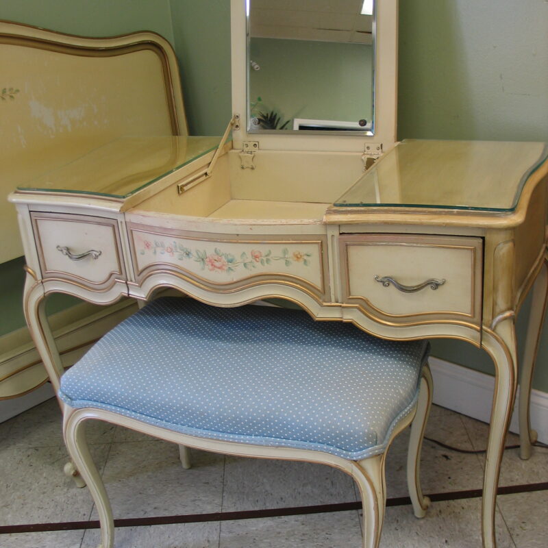 DREXEL French Provincial 2-Drawer Vanity 42" x 19" x 30" with Bench