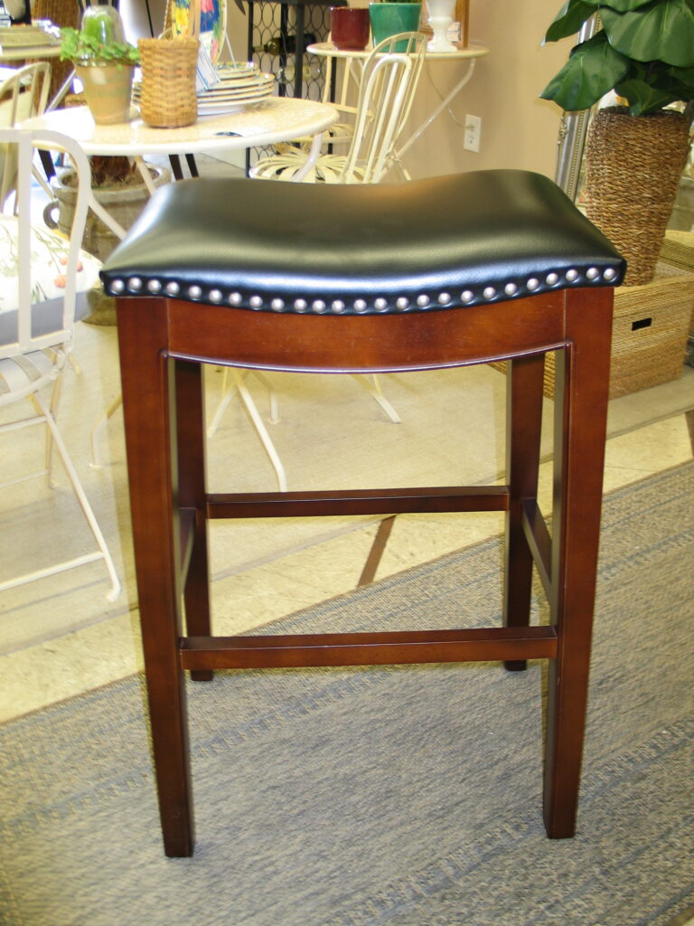 GRANDIN ROAD Saddle Style 30